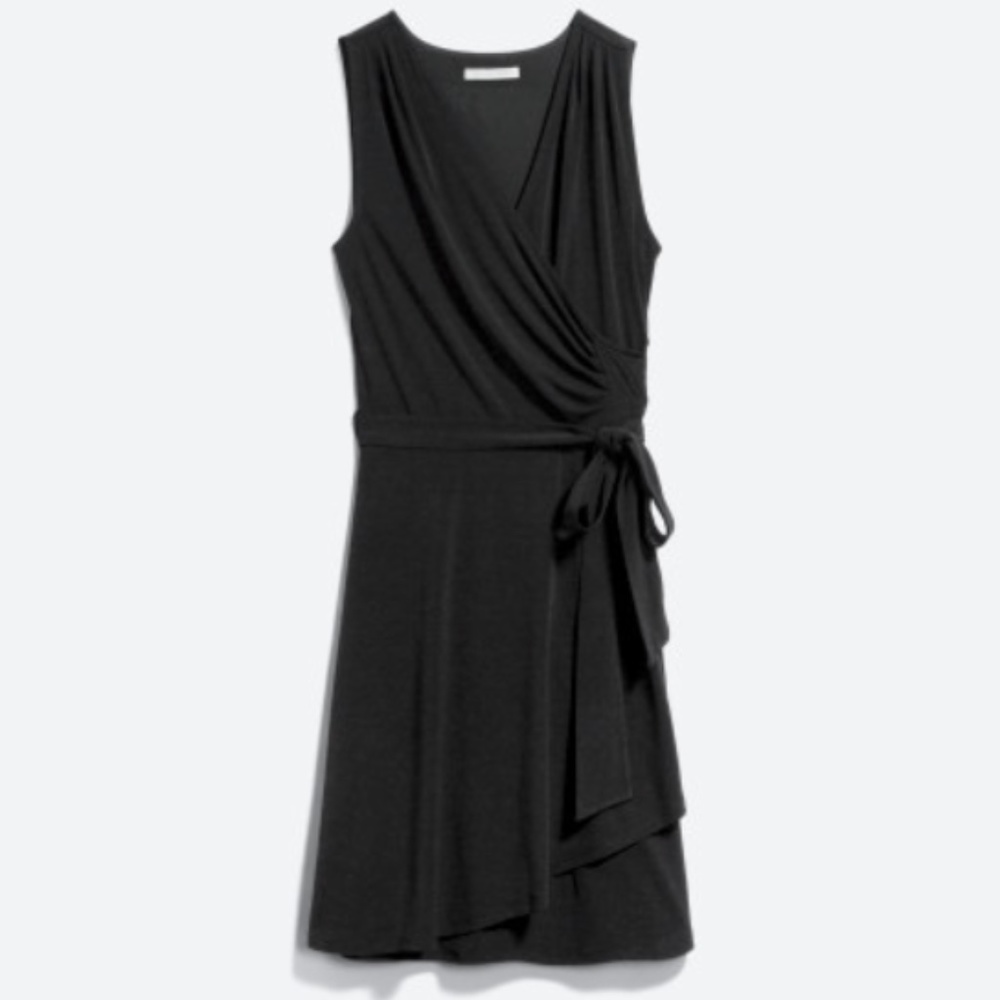 41 Hawthorn Tristana Essential Knit Faux Wrap Dress
